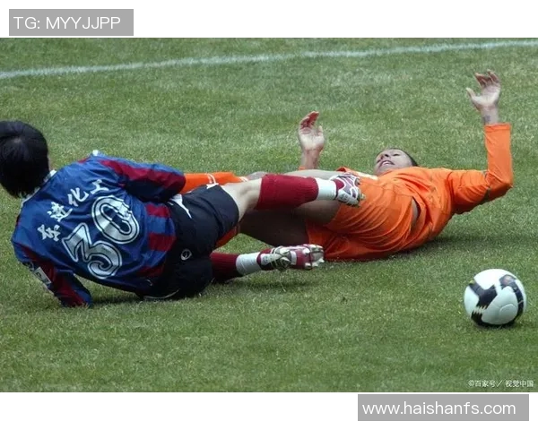 足球明星锯腿事件揭秘背后的真相与影响分析 足球明星锯腿事件揭秘背后的真相与影响分析