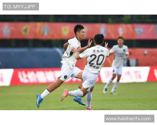 成都足球队强势领跑锦标赛积分榜总积分达75分展现冠军实力